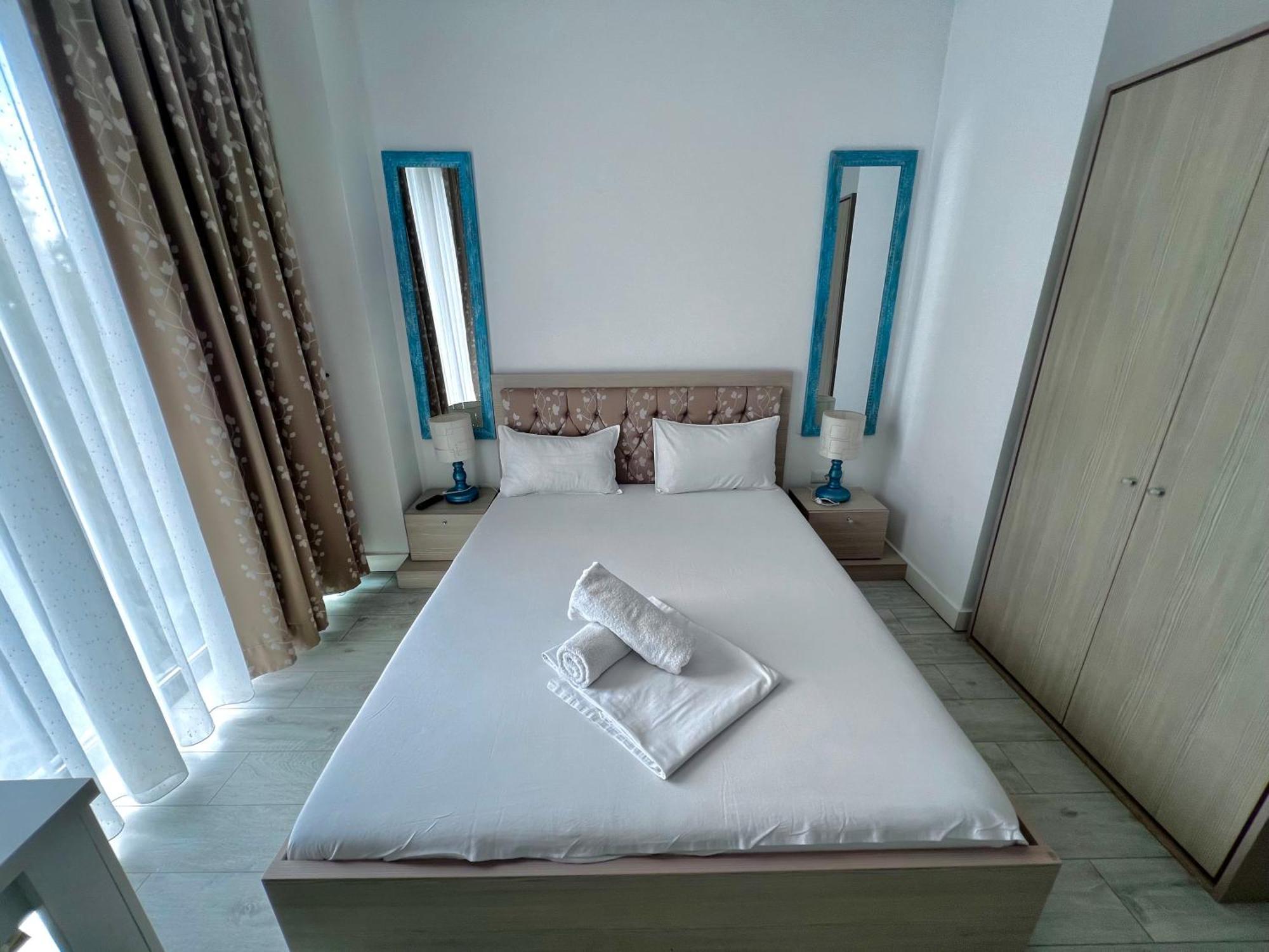 Blue Bike Seaview Apartment Mamaia Luaran gambar