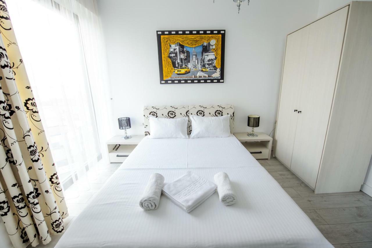 Blue Bike Seaview Apartment Mamaia Luaran gambar